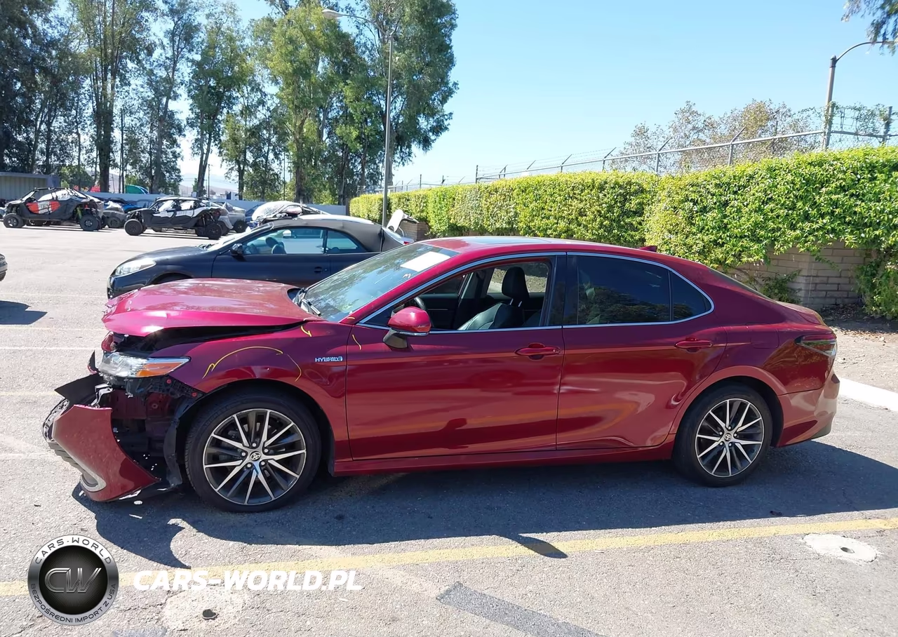 2021 Toyota Camry Xle Hybrid VIN:4T1F31AK2MU561818 - 16