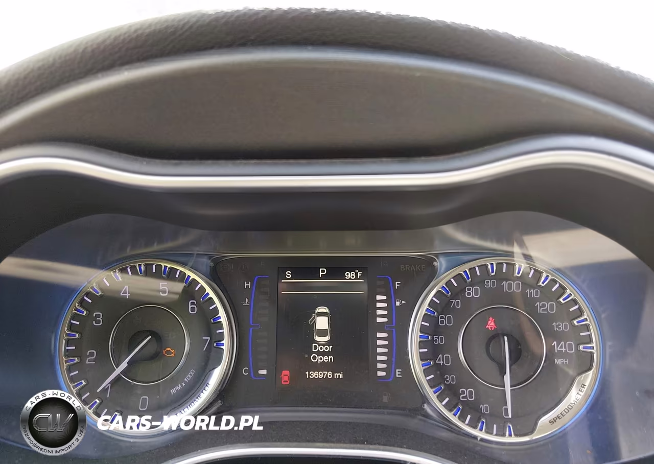 2016 Chrysler 200 Limited VIN:1C3CCCAB9GN121116 - 7