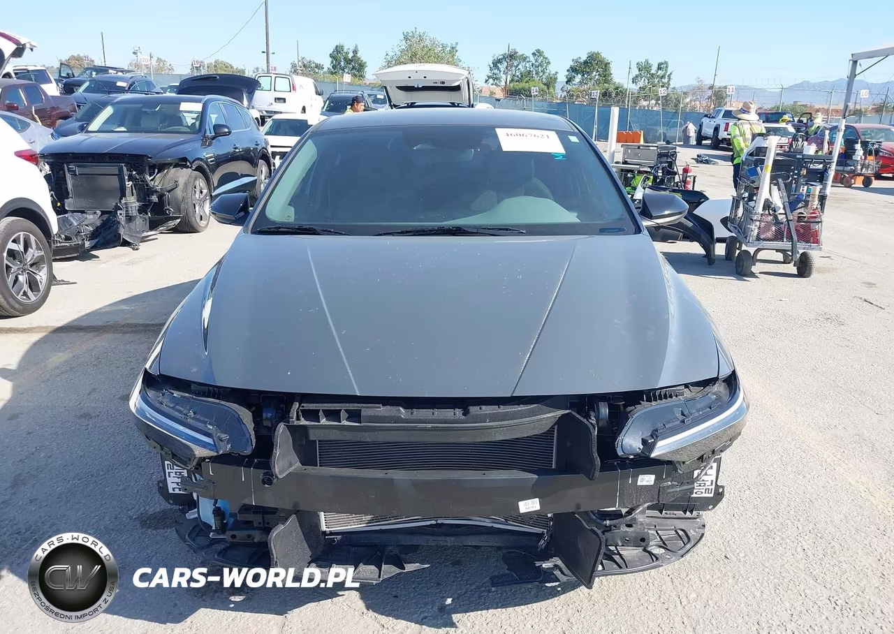 2026 Hyundai Elantra Sel Sport VIN:KMHLM4DG2TU113280 - 13