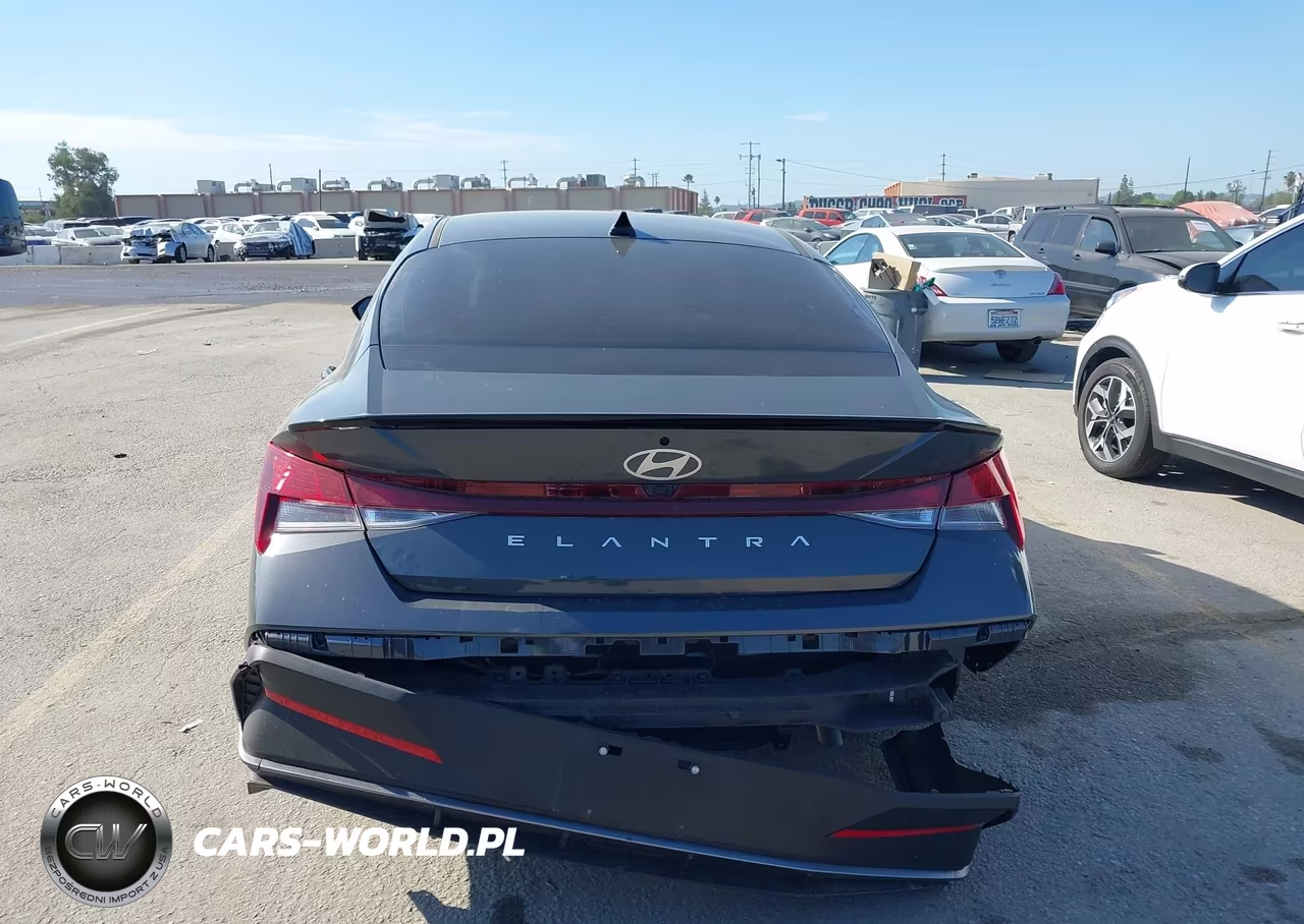 2026 Hyundai Elantra Sel Sport VIN:KMHLM4DG2TU113280 - 17