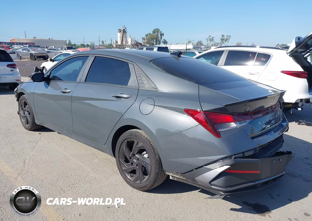 2026 Hyundai Elantra Sel Sport VIN:KMHLM4DG2TU113280 - 3