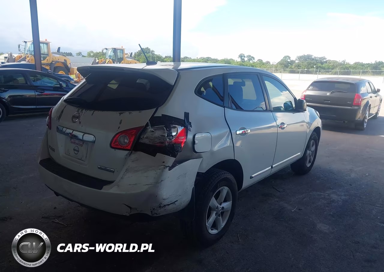2012 Nissan Rogue S VIN:JN8AS5MT2CW258137 - 4