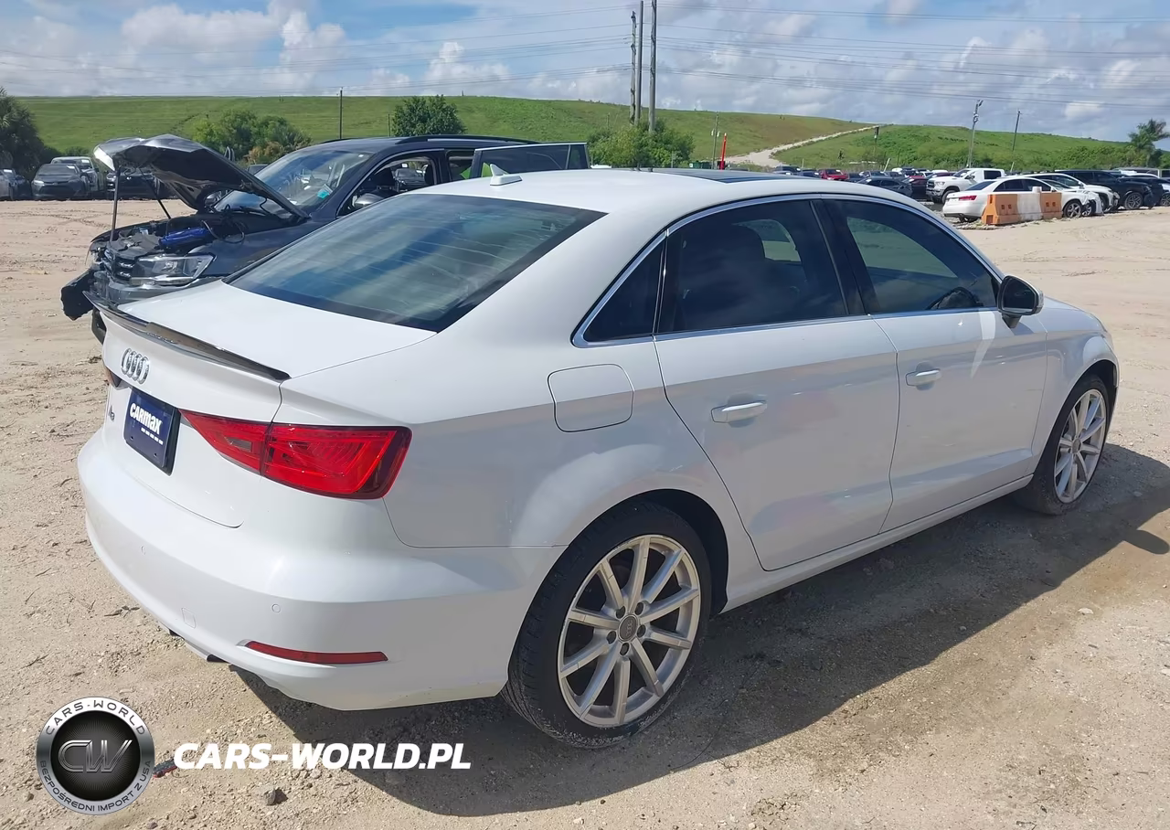 2015 Audi A3 1.8T Premium VIN:WAUCCGFF1F1032335 - 4