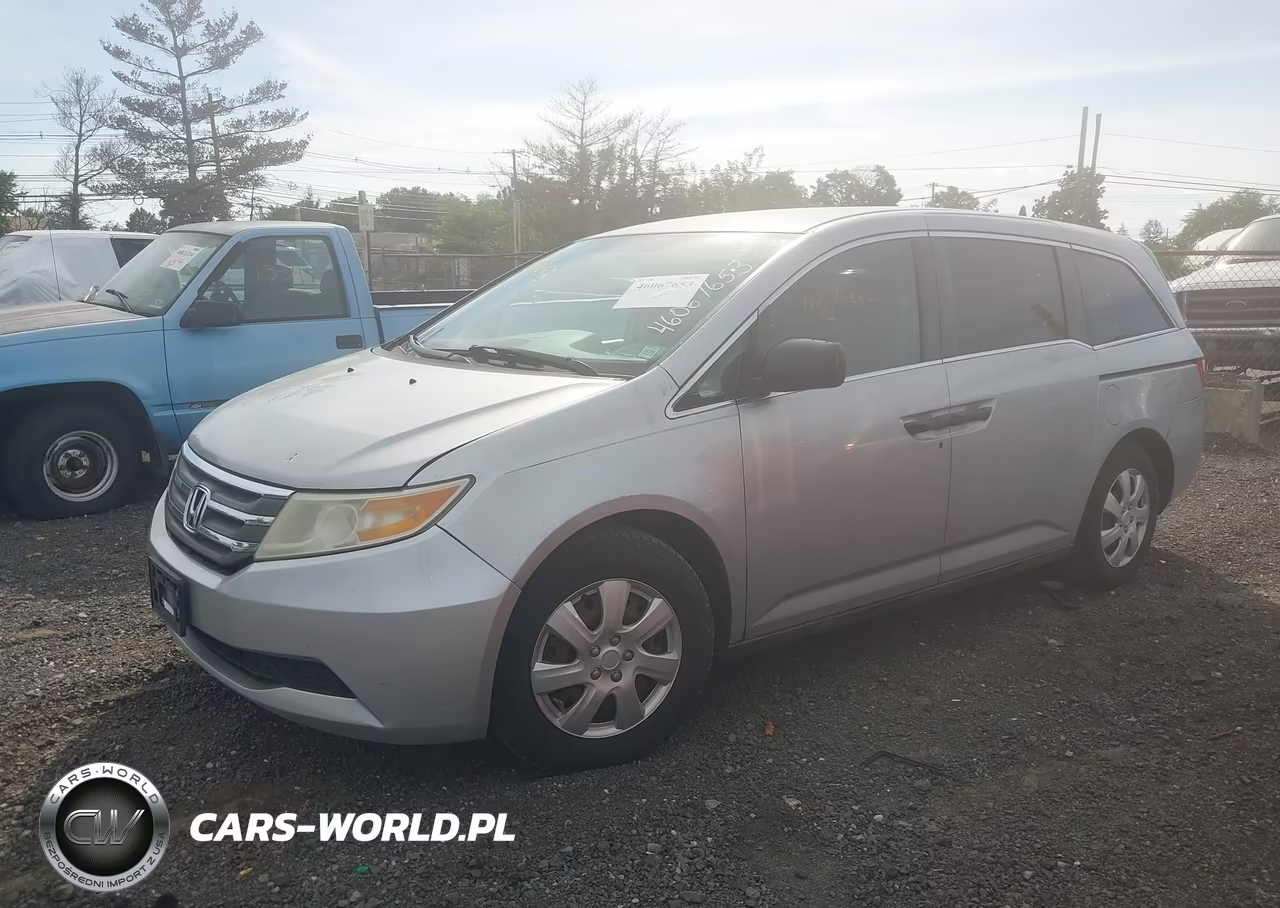 2013 Honda Odyssey Lx VIN:5FNRL5H28DB028850 - 2