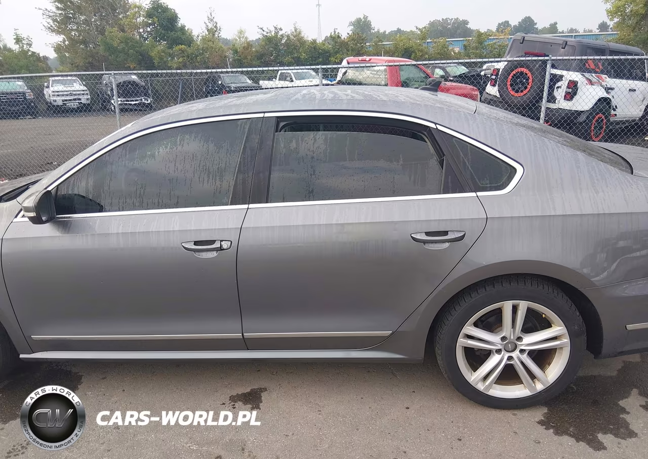 2015 Volkswagen Passat 2.0L Tdi Sel Premium VIN:1VWCV7A38FC064727 - 14