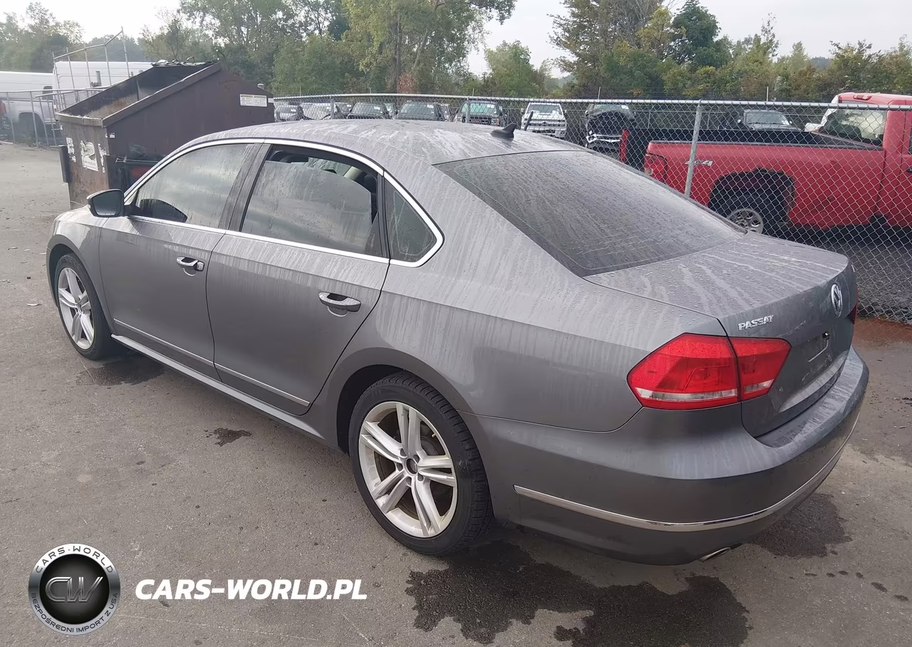 2015 Volkswagen Passat 2.0L Tdi Sel Premium VIN:1VWCV7A38FC064727 - 3