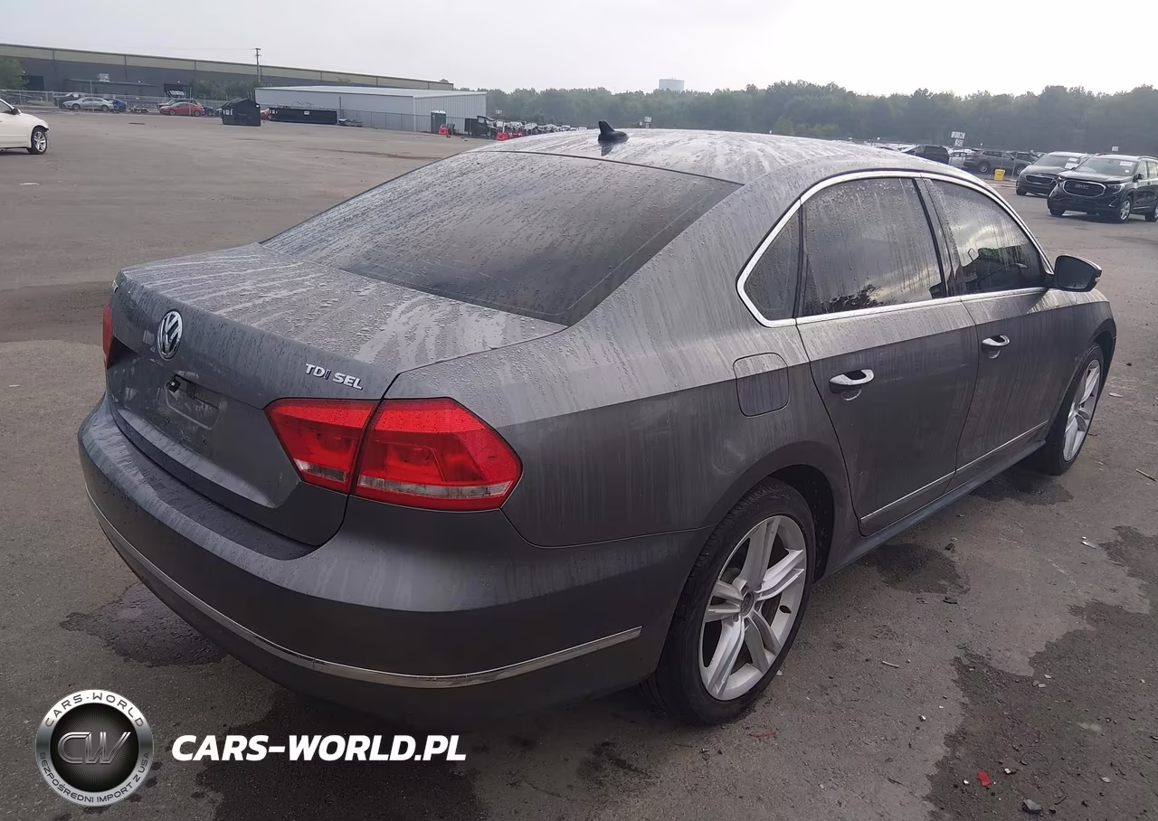 2015 Volkswagen Passat 2.0L Tdi Sel Premium VIN:1VWCV7A38FC064727 - 4