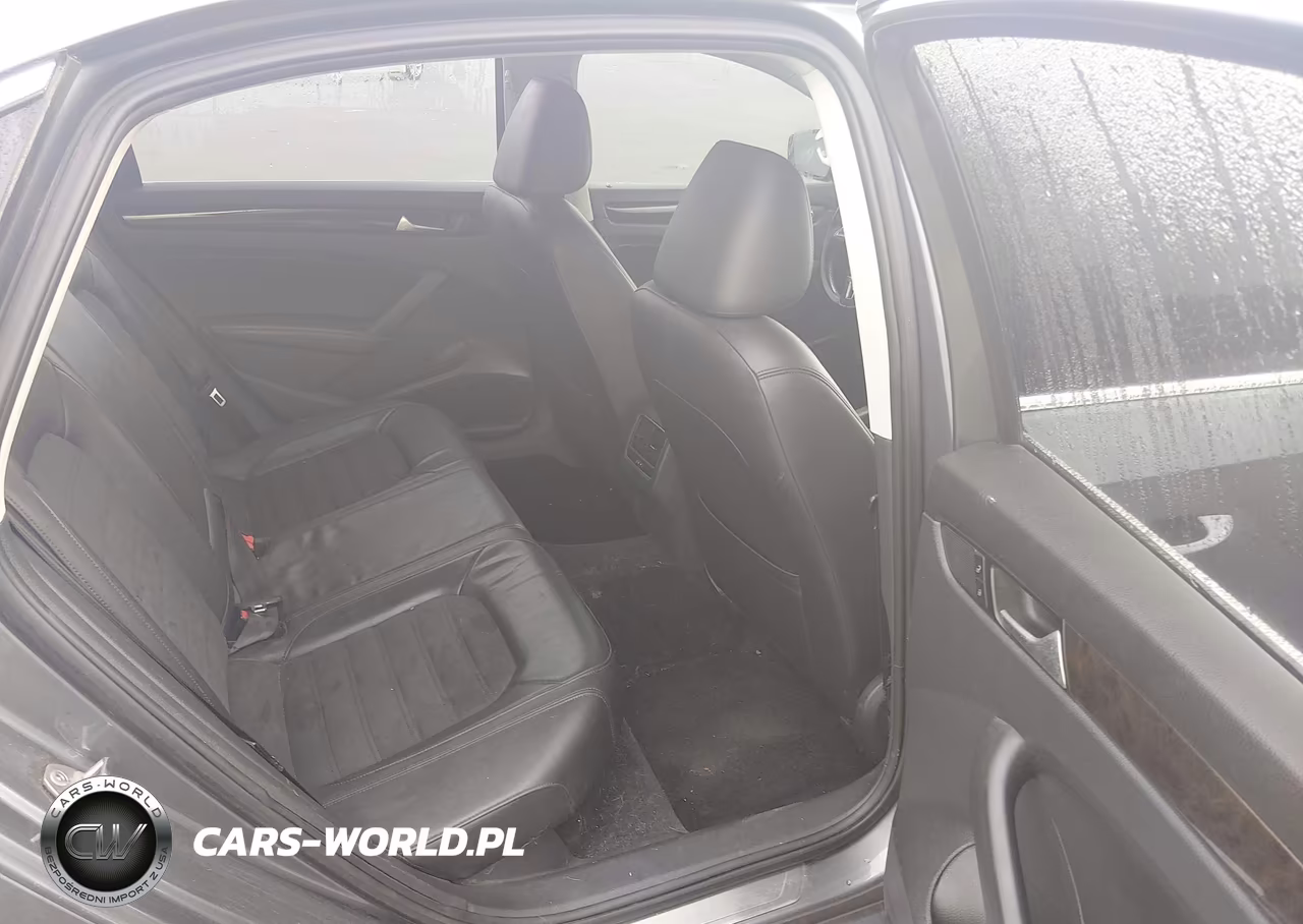 2015 Volkswagen Passat 2.0L Tdi Sel Premium VIN:1VWCV7A38FC064727 - 8