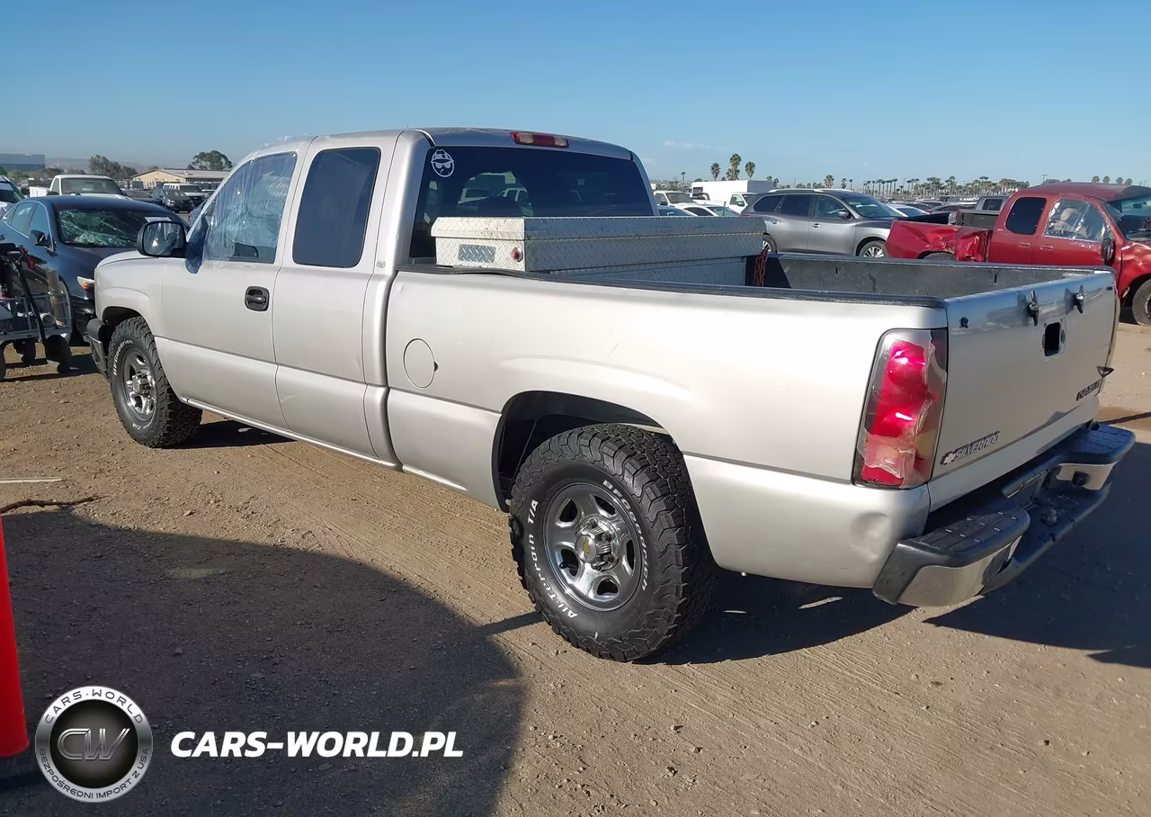 2004 Chevrolet Silverado 1500 Ls VIN:2GCEC19VX41143856 - 3