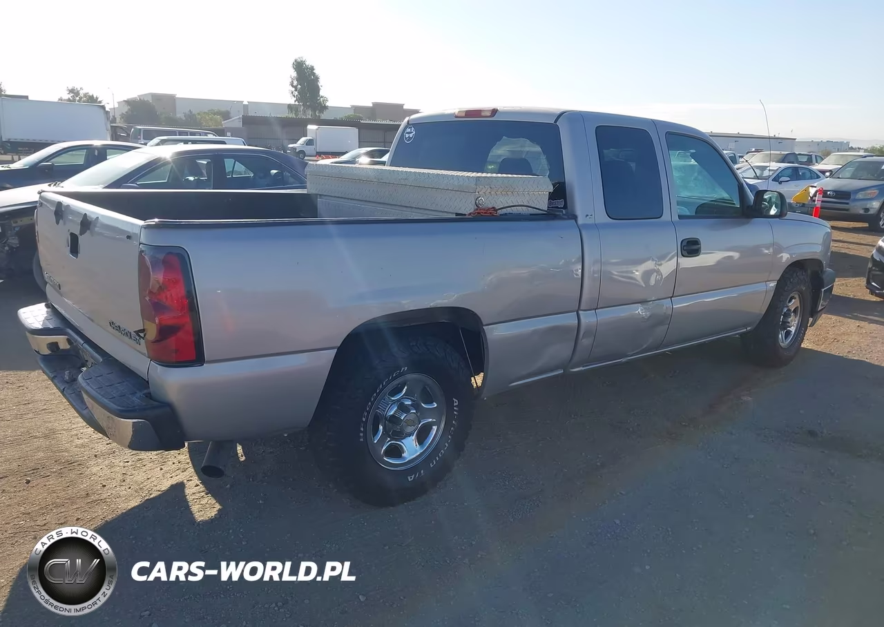 2004 Chevrolet Silverado 1500 Ls VIN:2GCEC19VX41143856 - 4