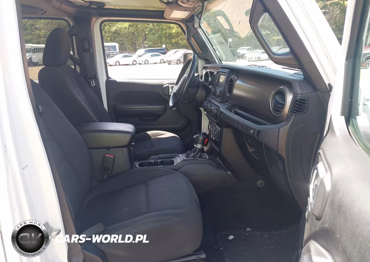 2019 Jeep Wrangler Unlimited Sport S 4X4 VIN:1C4HJXDN6KW588372 - 5