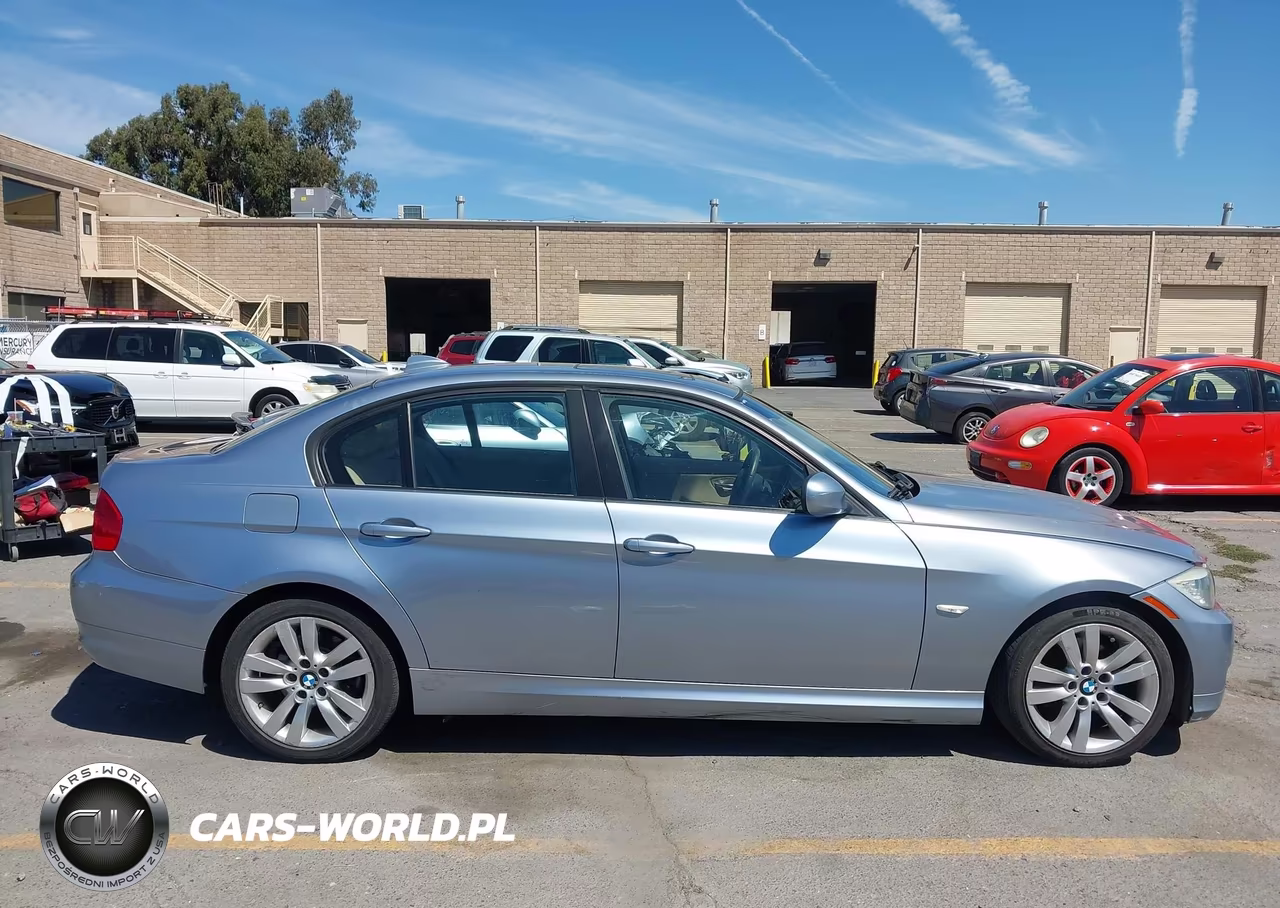 2009 BMW 328I VIN:WBAPH53559A435001 - 13