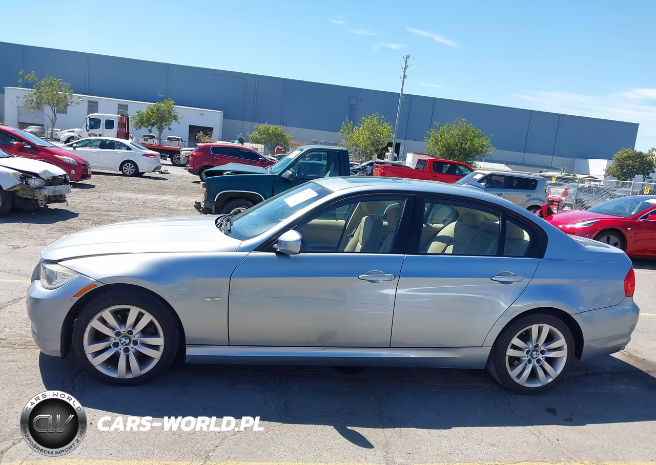 2009 BMW 328I VIN:WBAPH53559A435001 - 14