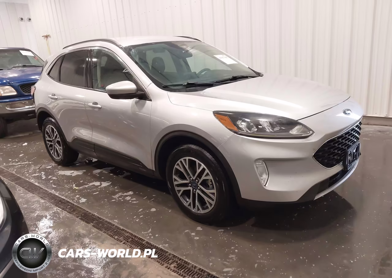 2020 Ford Escape Sel