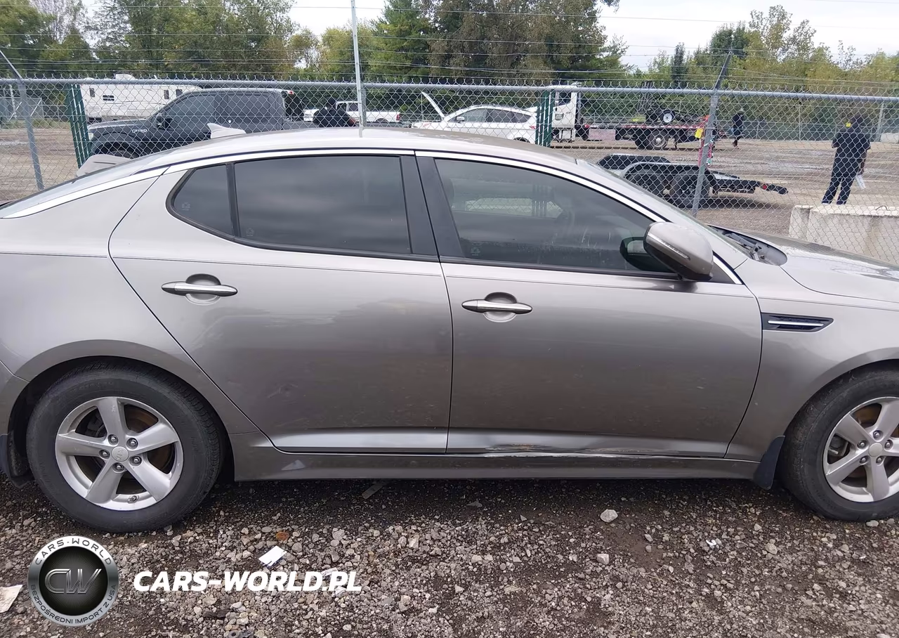 2015 Kia Optima Lx VIN:5XXGM4A70FG416918 - 13