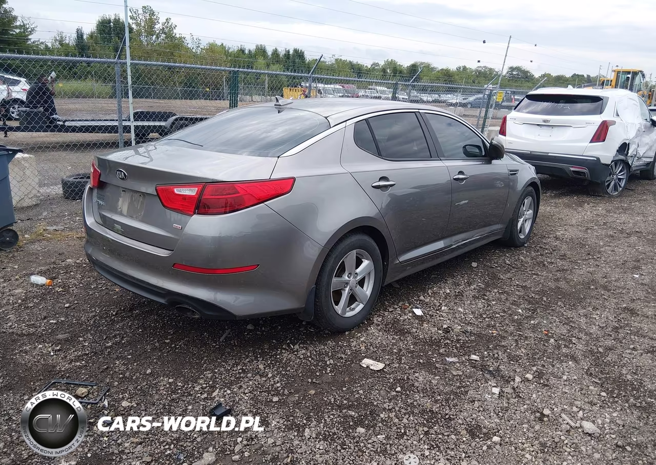 2015 Kia Optima Lx VIN:5XXGM4A70FG416918 - 4