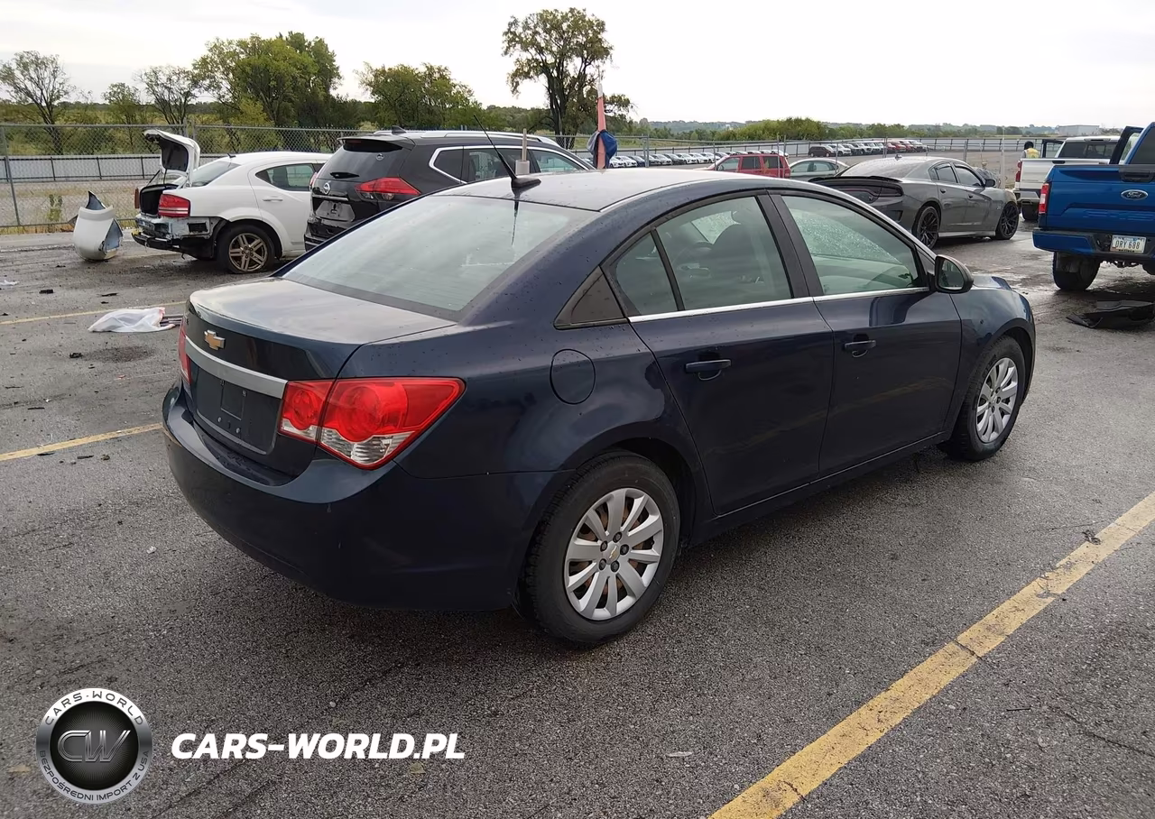 2011 Chevrolet Cruze Ls VIN:1G1PC5SH6B7222244 - 4
