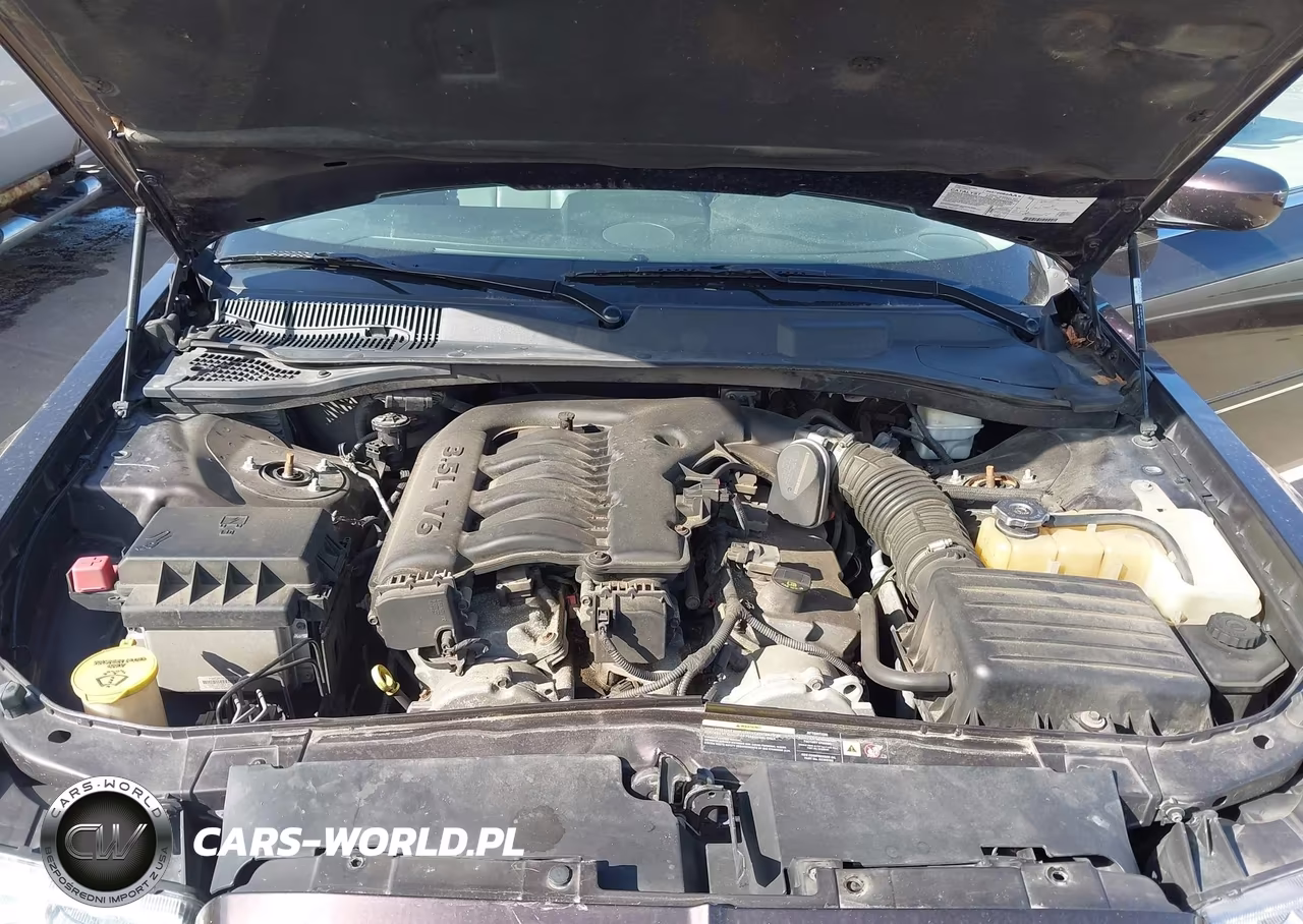2005 Chrysler 300 Touring VIN:2C3AA53GX5H137932 - 10
