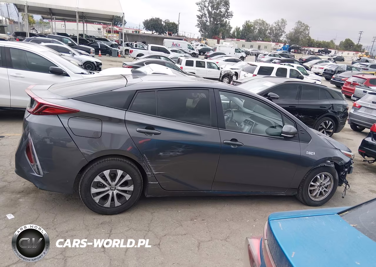 2022 Toyota Prius Prime Le VIN:JTDKAMFP1N3198093 - 13