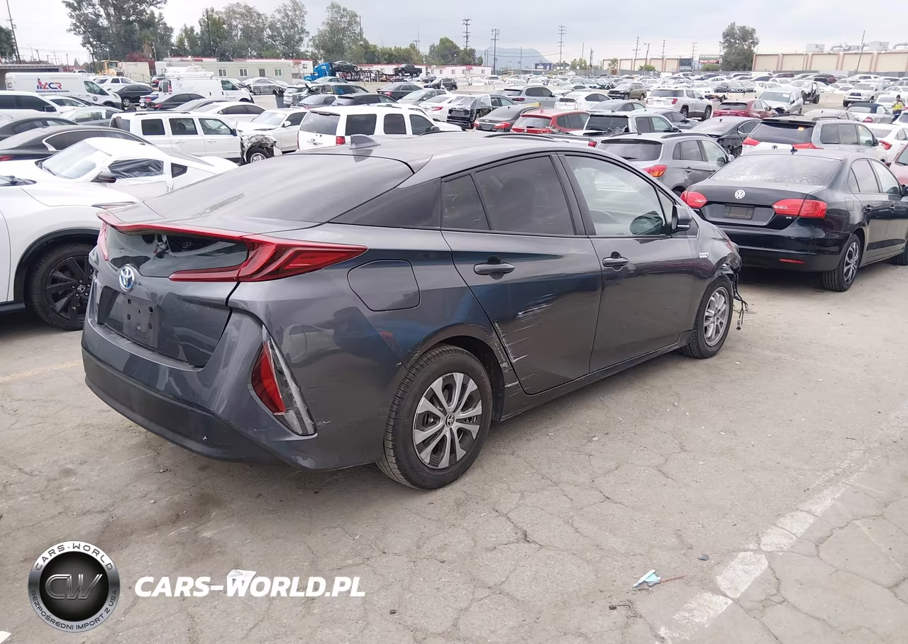 2022 Toyota Prius Prime Le VIN:JTDKAMFP1N3198093 - 4
