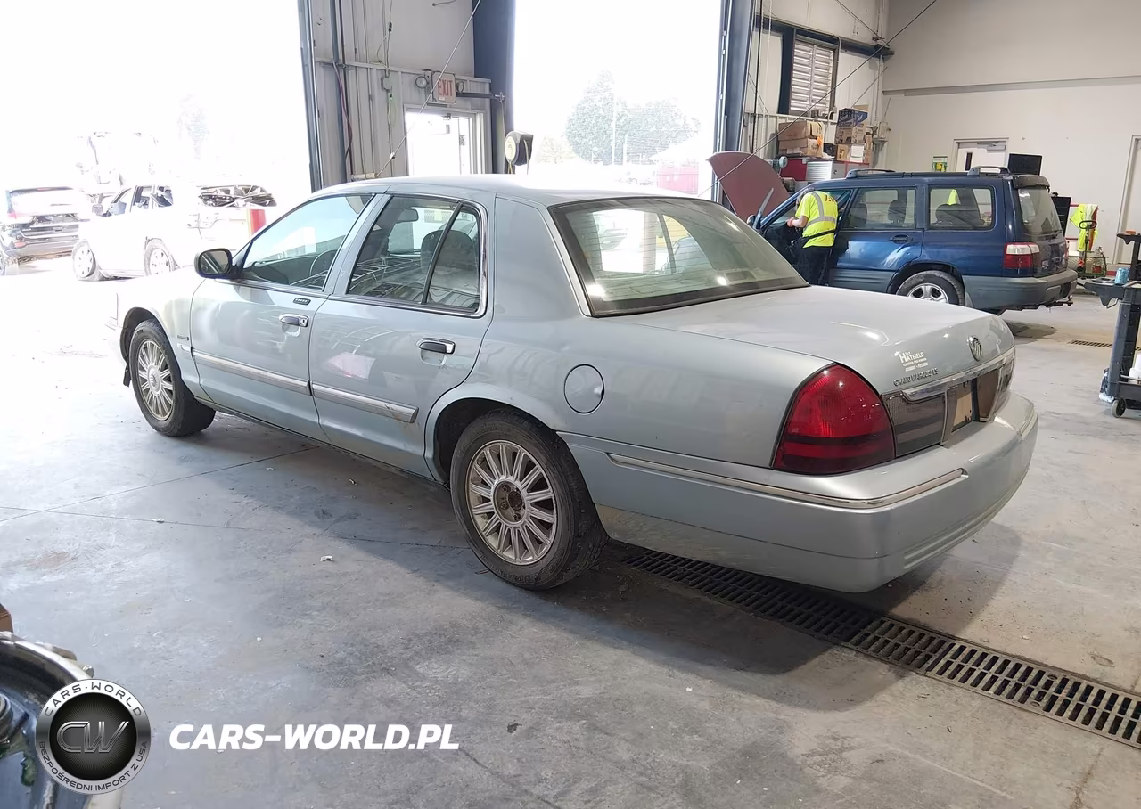 2010 Mercury Grand Marquis Ls (Fleet Only) VIN:2MEBM7FV6AX624220 - 3