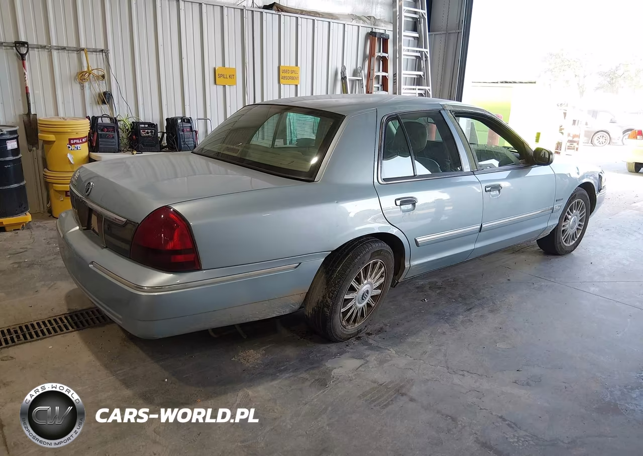2010 Mercury Grand Marquis Ls (Fleet Only) VIN:2MEBM7FV6AX624220 - 4