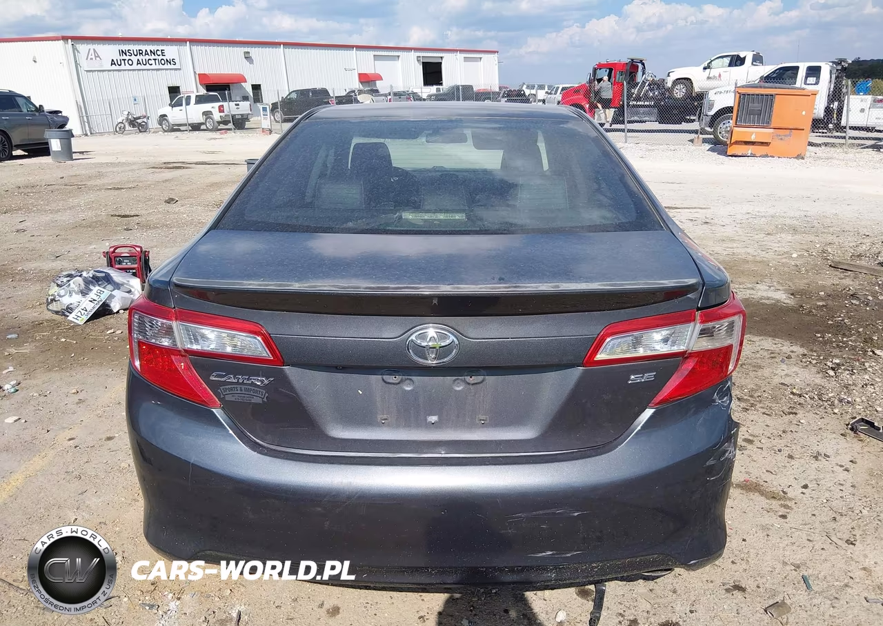 2014 Toyota Camry Se VIN:4T1BF1FK5EU405448 - 16