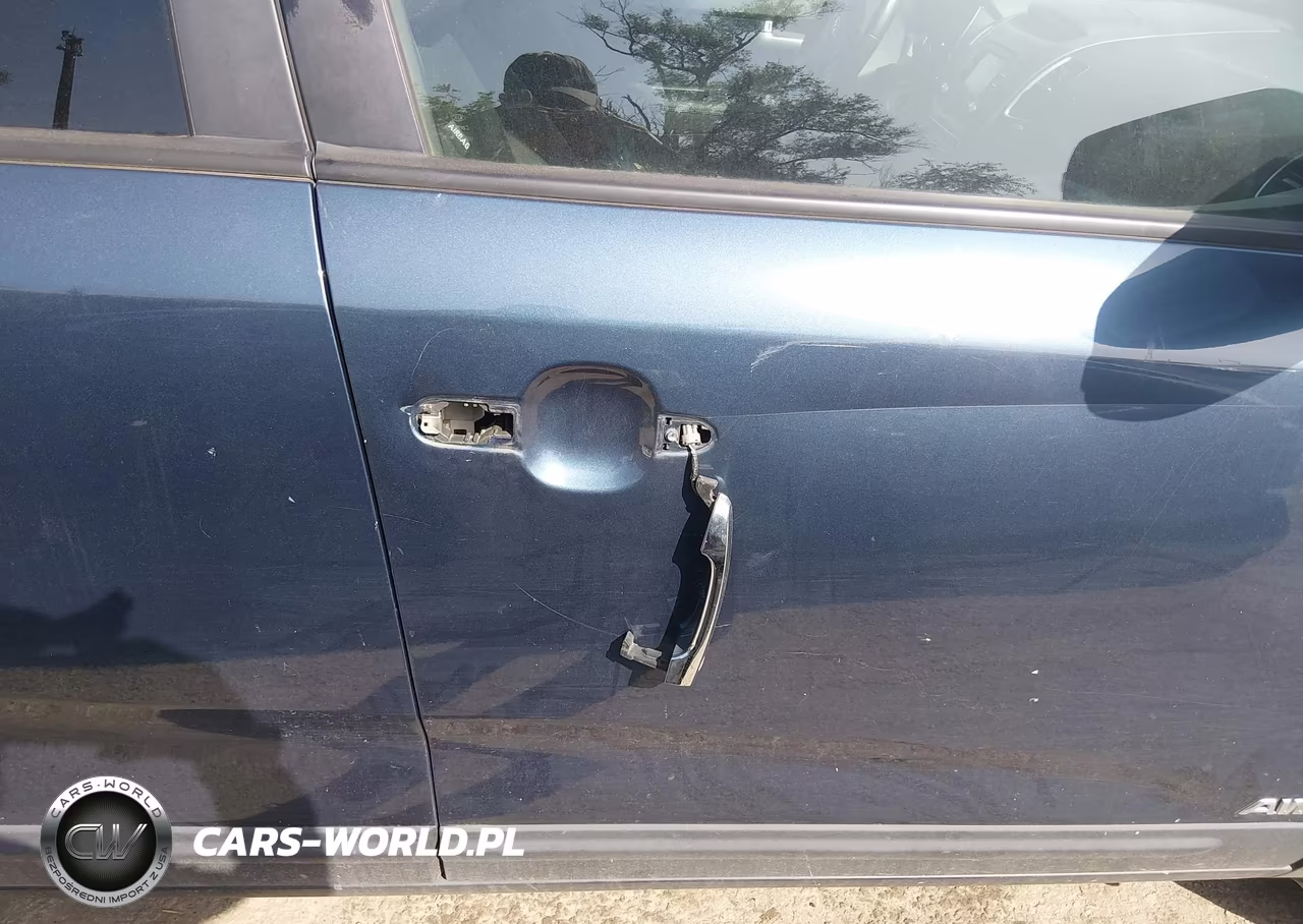 2015 Kia Sorento Lx VIN:5XYKTCA61FG592094 - 15