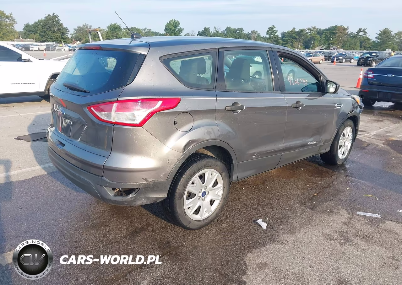 2013 Ford Escape S VIN:1FMCU0F74DUC22346 - 4