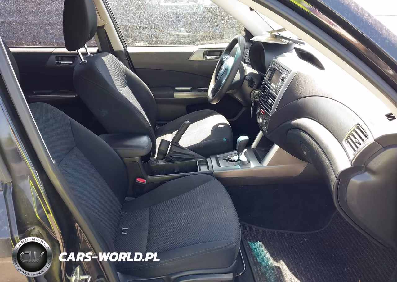 2013 Subaru Forester 2.5X Premium VIN:JF2SHADC2DH419701 - 5