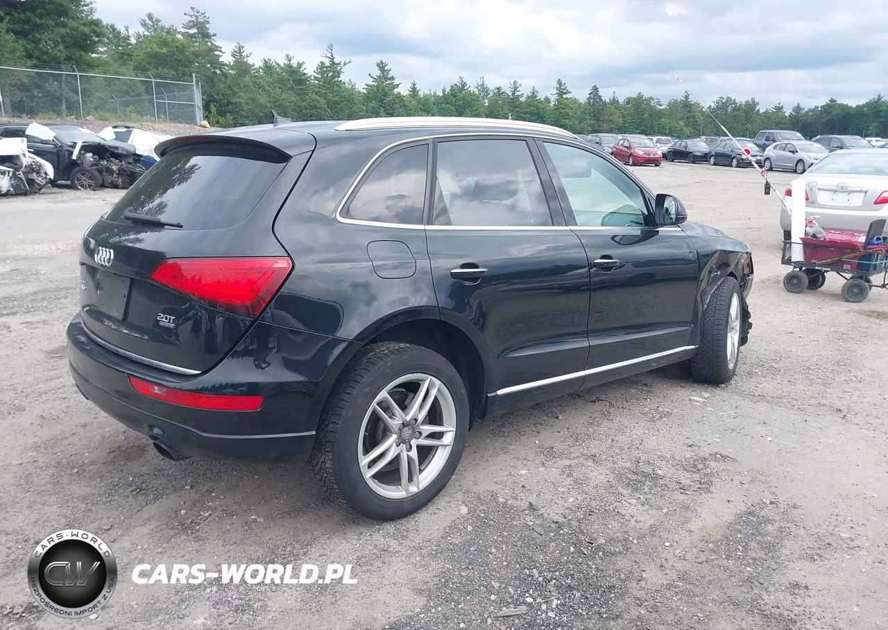 2016 Audi Q5 2.0T Premium VIN:WA1L2AFP9GA068944 - 4