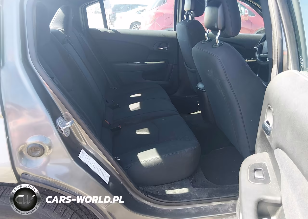 2013 Chrysler 200 Touring VIN:1C3CCBBB6DN588739 - 8
