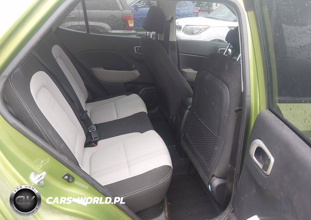 2023 Hyundai Venue Sel VIN:KMHRC8A3XPU212845 - 8