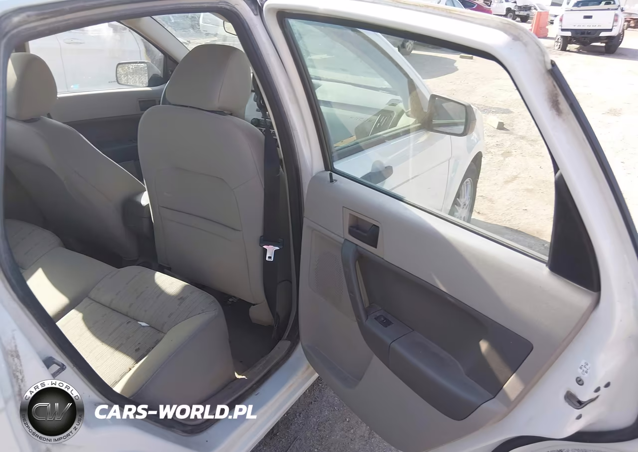2010 Ford Focus Se VIN:1FAHP3FN6AW196470 - 8