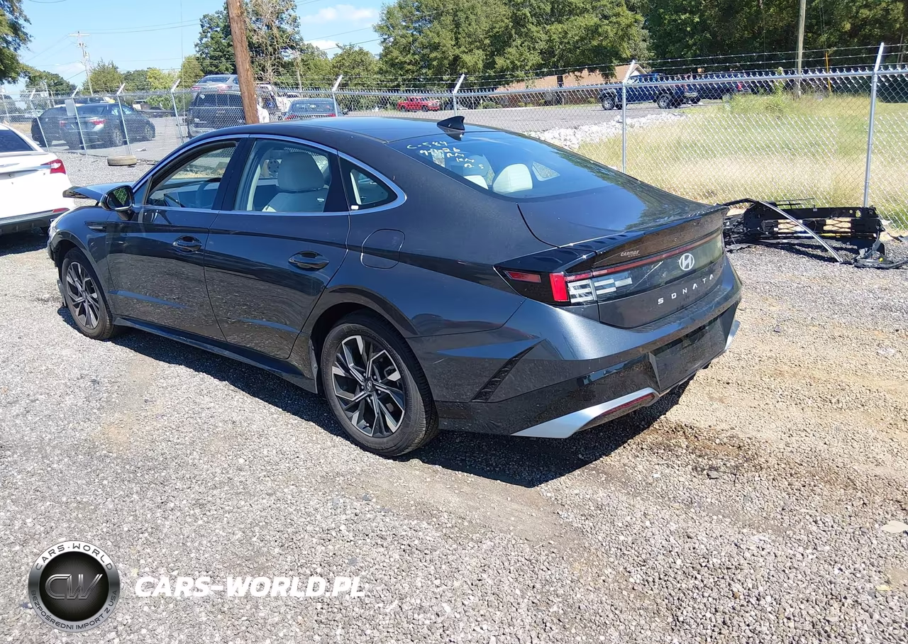 2025 Hyundai Sonata Sel VIN:KMHL64JA5SA478854 - 3