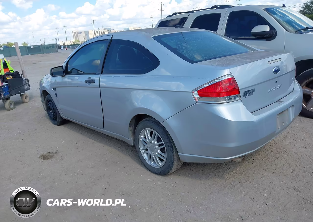2008 Ford Focus Se-Ses VIN:1FAHP33N88W106587 - 3