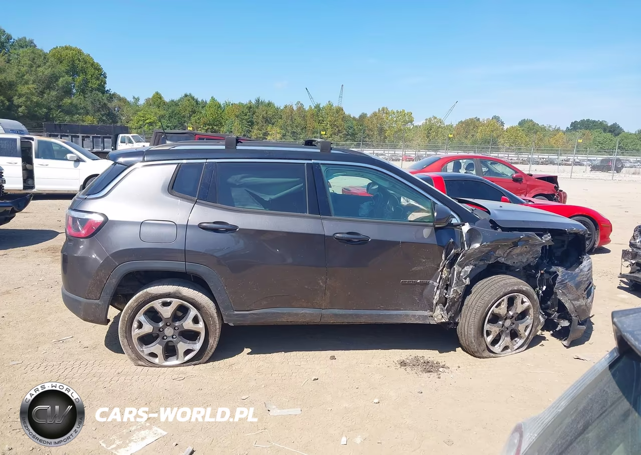 2018 Jeep Compass Limited 4X4 VIN:3C4NJDCB8JT351489 - 13