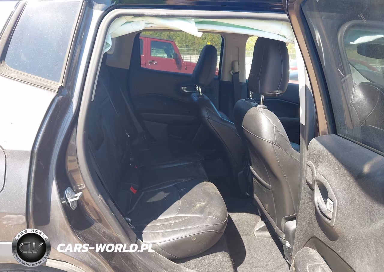 2018 Jeep Compass Limited 4X4 VIN:3C4NJDCB8JT351489 - 8