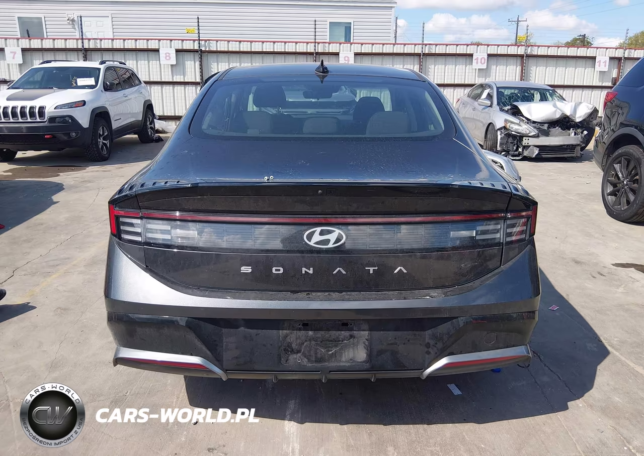 2025 Hyundai Sonata Sel VIN:KMHL64JA3SA449000 - 16