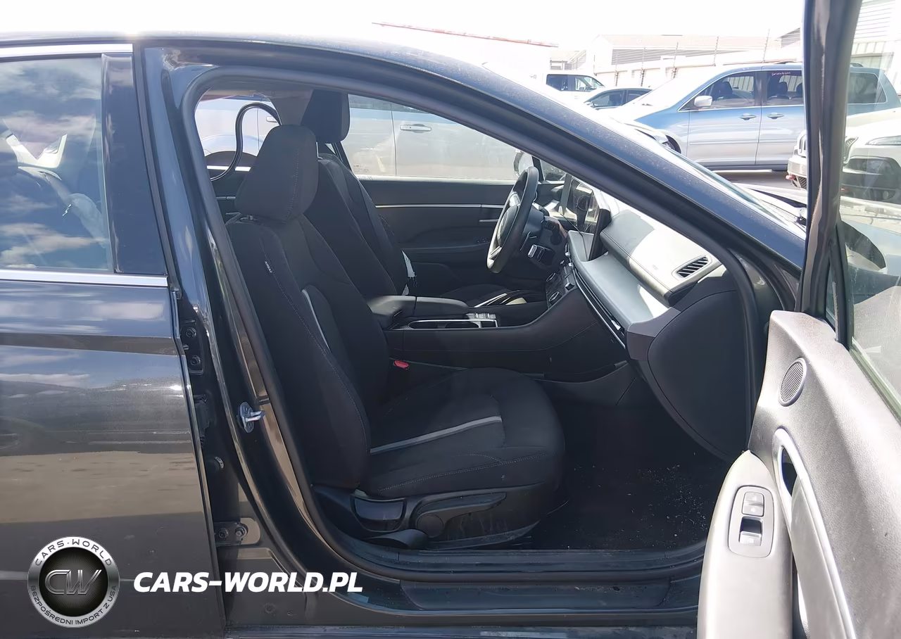 2025 Hyundai Sonata Sel VIN:KMHL64JA3SA449000 - 5