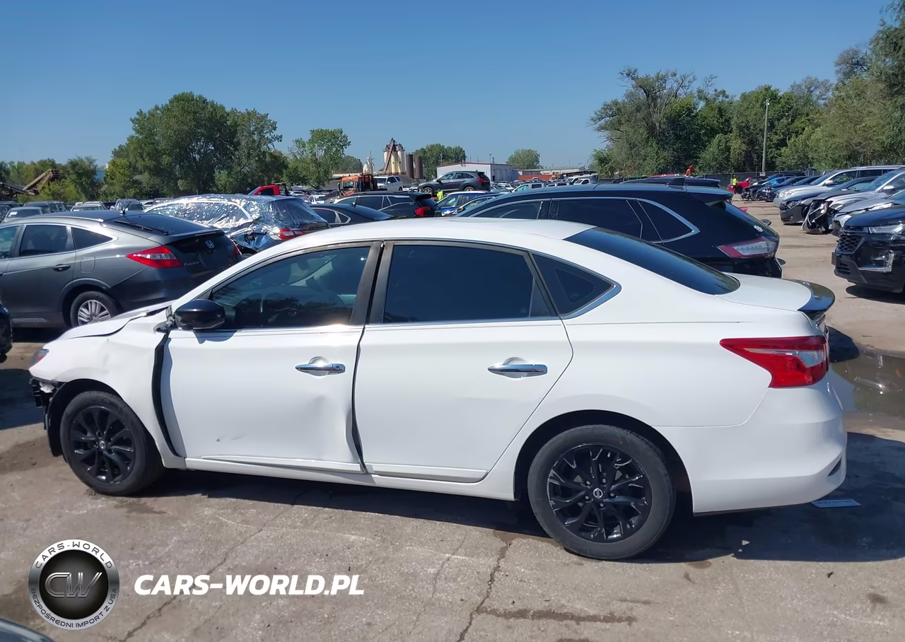 2018 Nissan Sentra S VIN:3N1AB7AP1JY342067 - 15