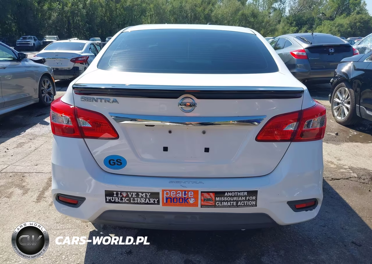2018 Nissan Sentra S VIN:3N1AB7AP1JY342067 - 17
