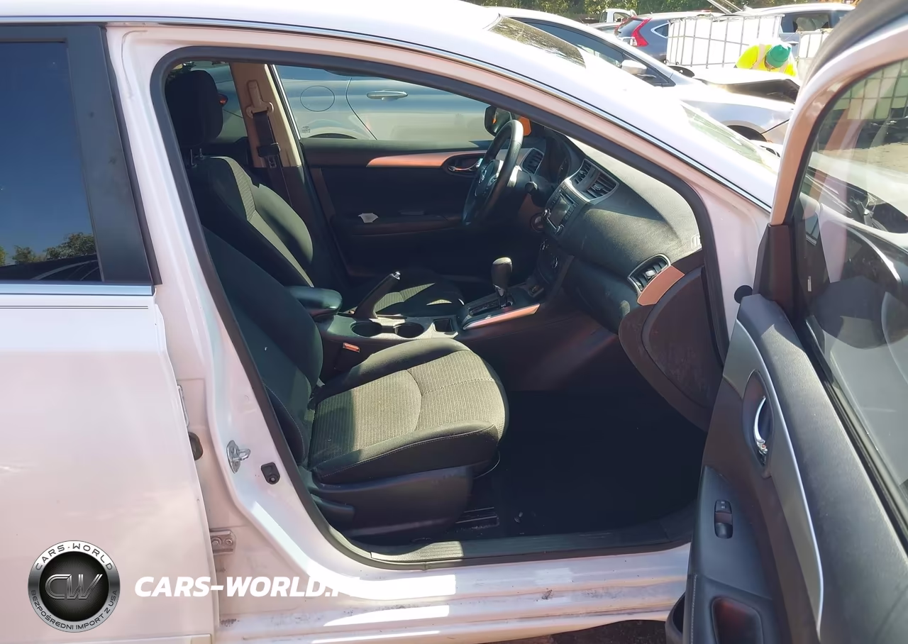 2018 Nissan Sentra S VIN:3N1AB7AP1JY342067 - 5