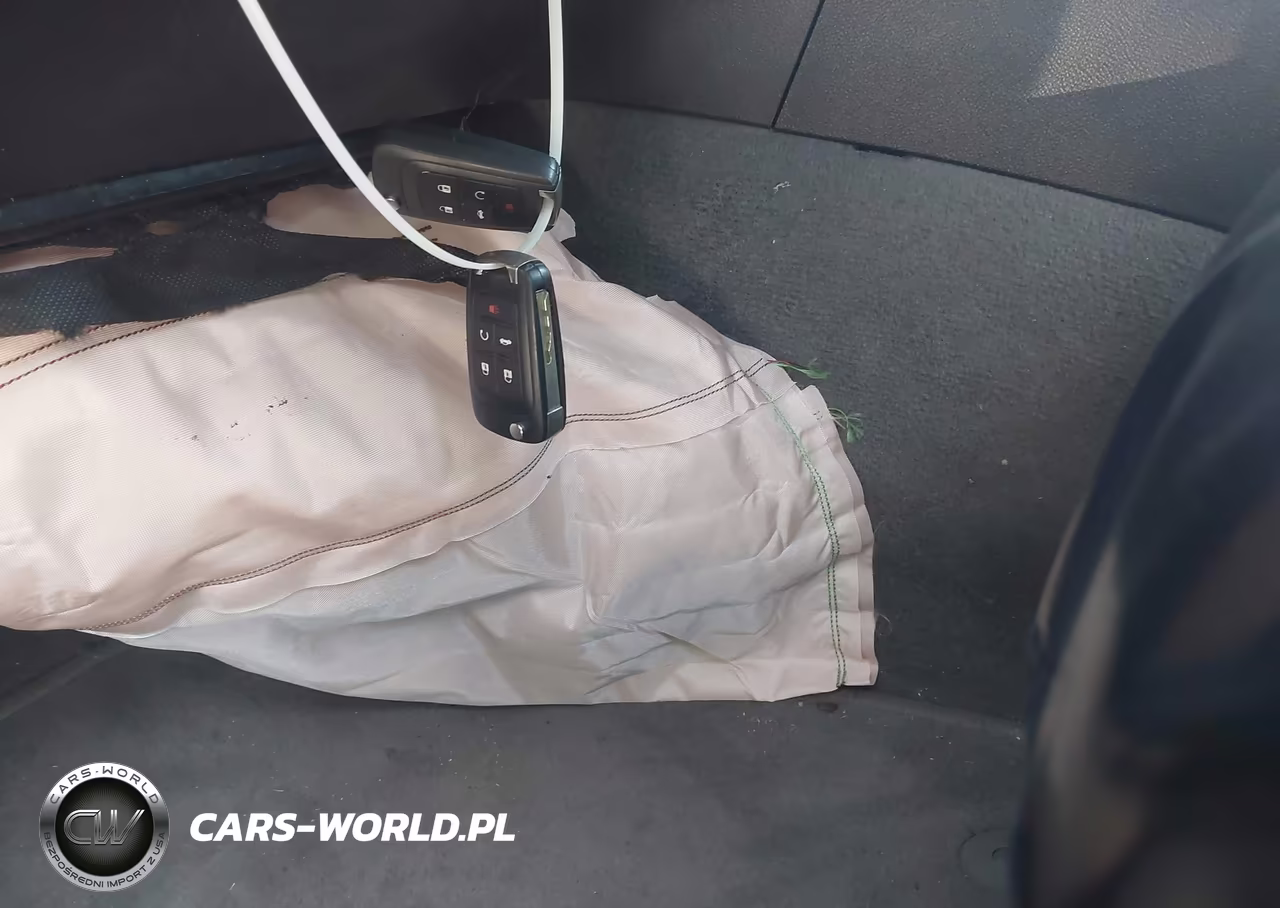 2019 Chevrolet Impala Lt VIN:1G11Z5S30KU107598 - 11