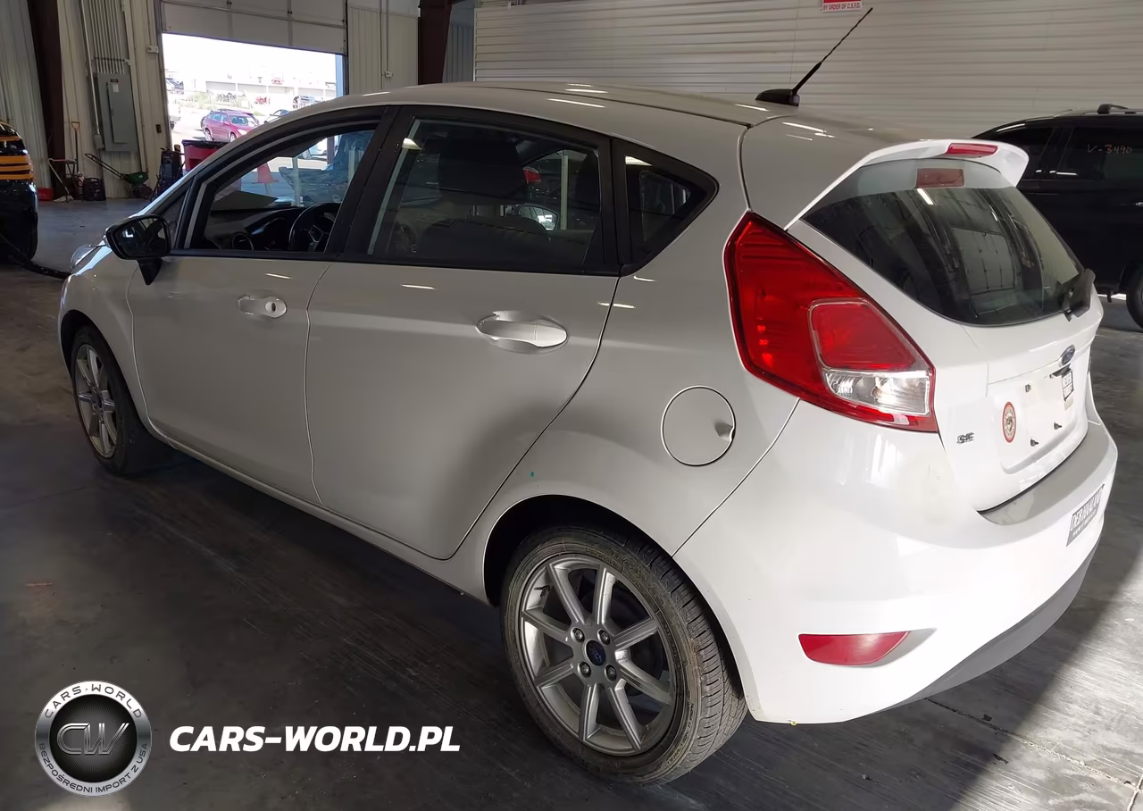 2015 Ford Fiesta Se VIN:3FADP4EJ3FM115192 - 3