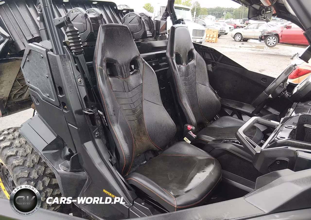 2025 Can-Am Commander Xt 1000R-Xt-P 1000R VIN:3JBAKAX41SE001829 - 13