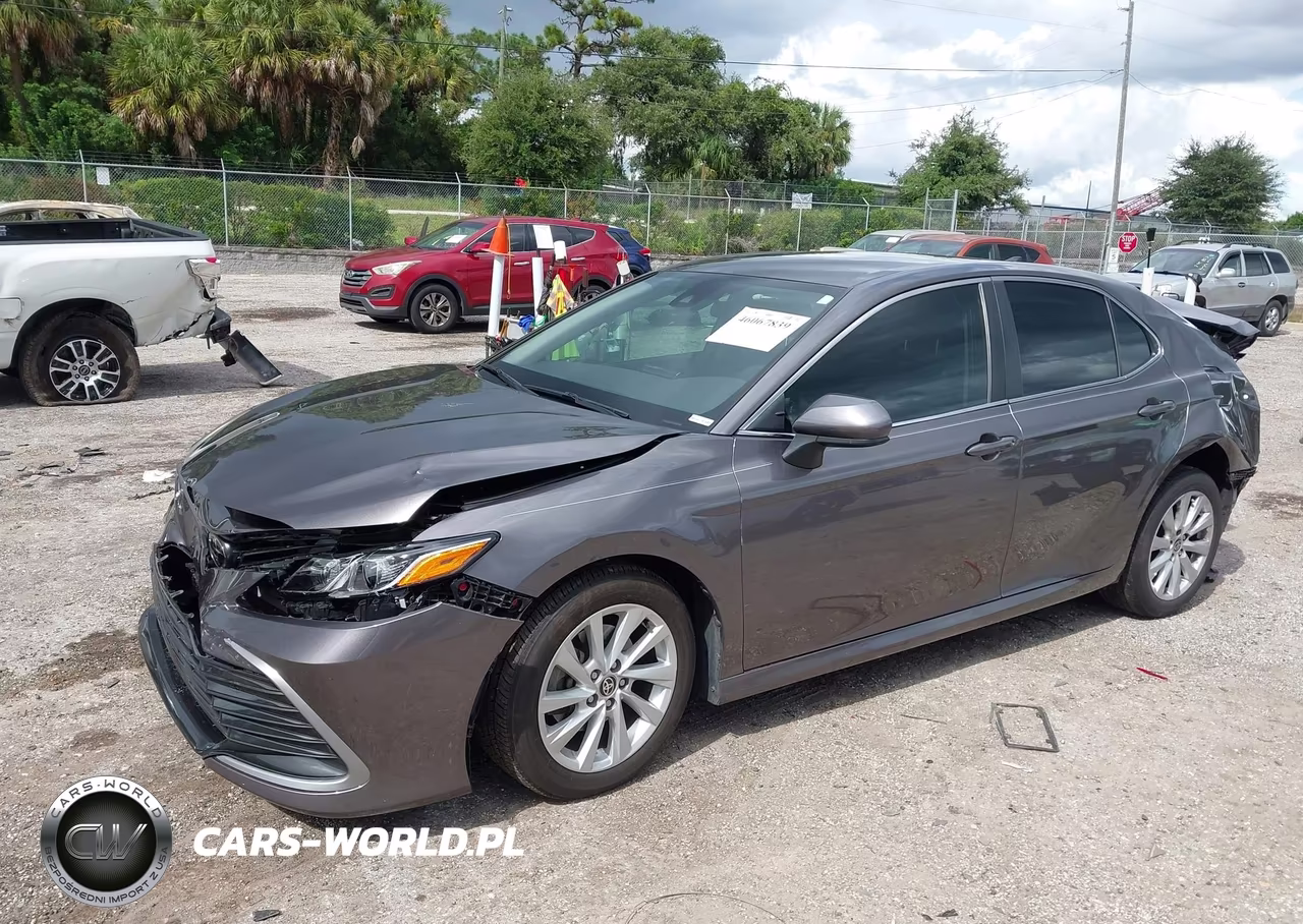 2021 Toyota Camry Le VIN:4T1C11AK9MU600199 - 2