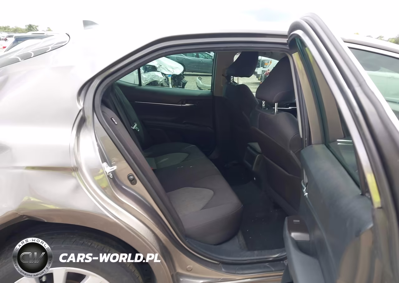 2021 Toyota Camry Le VIN:4T1C11AK9MU600199 - 8