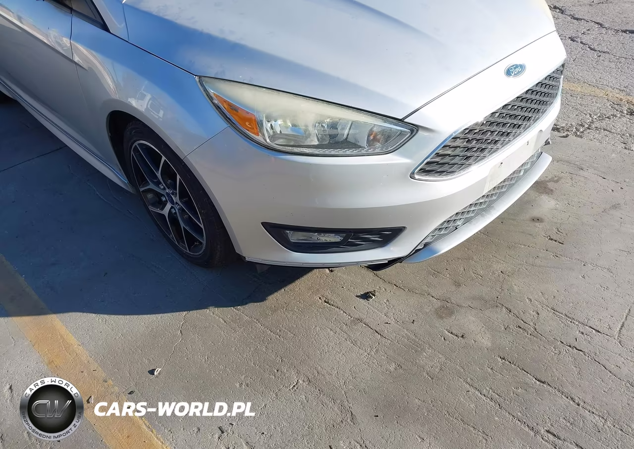 2015 Ford Focus Se VIN:1FADP3F26FL249097 - 6