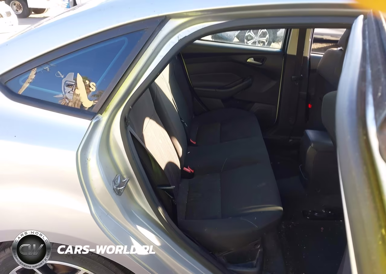 2015 Ford Focus Se VIN:1FADP3F26FL249097 - 8
